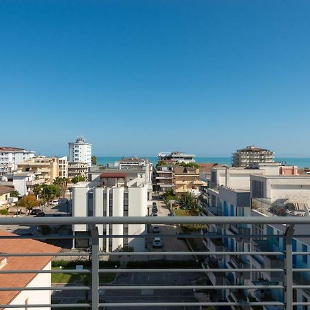 Boca Marina Aparthotel Alba Adriatica Buitenkant foto